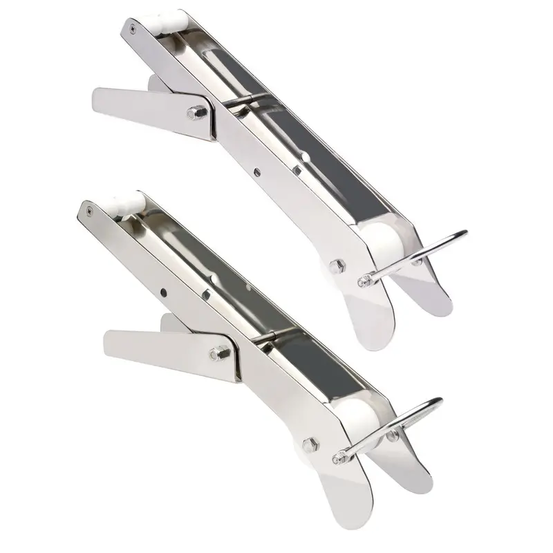 Maxwell Extendable Hinged Bow Roller – Adjustable Design For Enhanced Anchoring – P104340 1